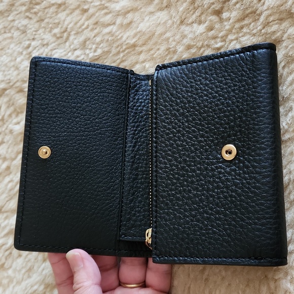 NWOT Tory Burch Kira Black Leather Tri-fold Wallet 🖤💛🎁 - Picture 6 of 16